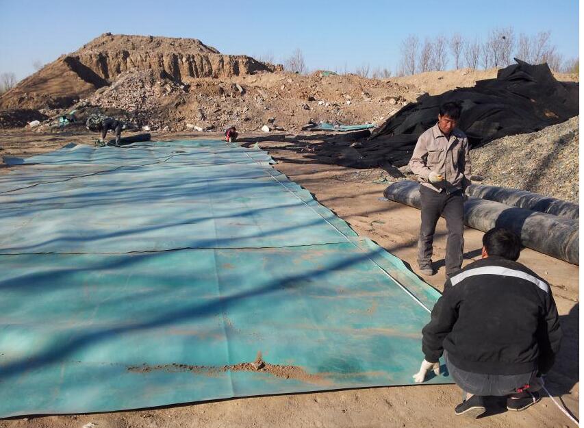 极品白丝美女被肏视频 路基施工中防水土工膜敷设位置