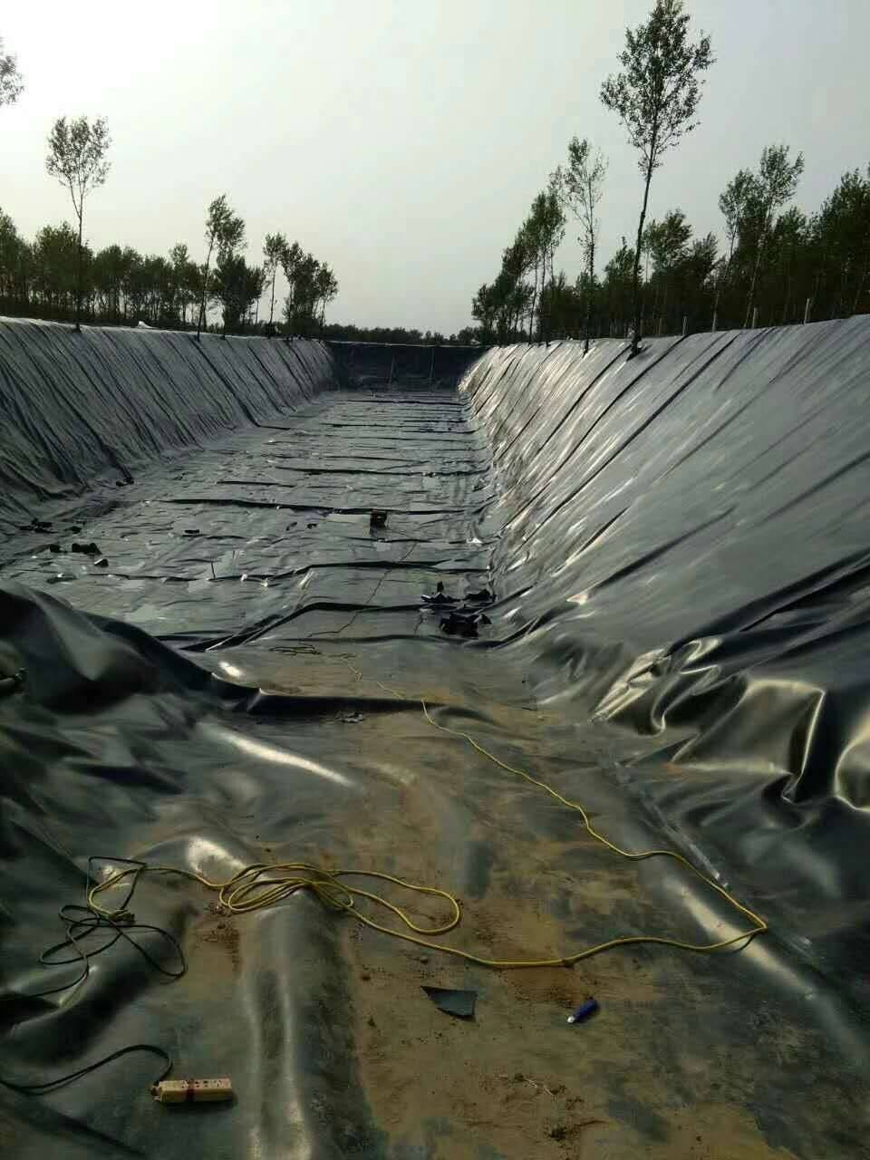 娇嫩jk丝袜美女被肏 防渗膜成推动我国建筑行业绿色环保发展的领头