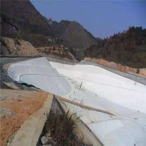 娇嫩jk丝袜美女被肏 地质条件及结构对水库大坝防渗方式的影响