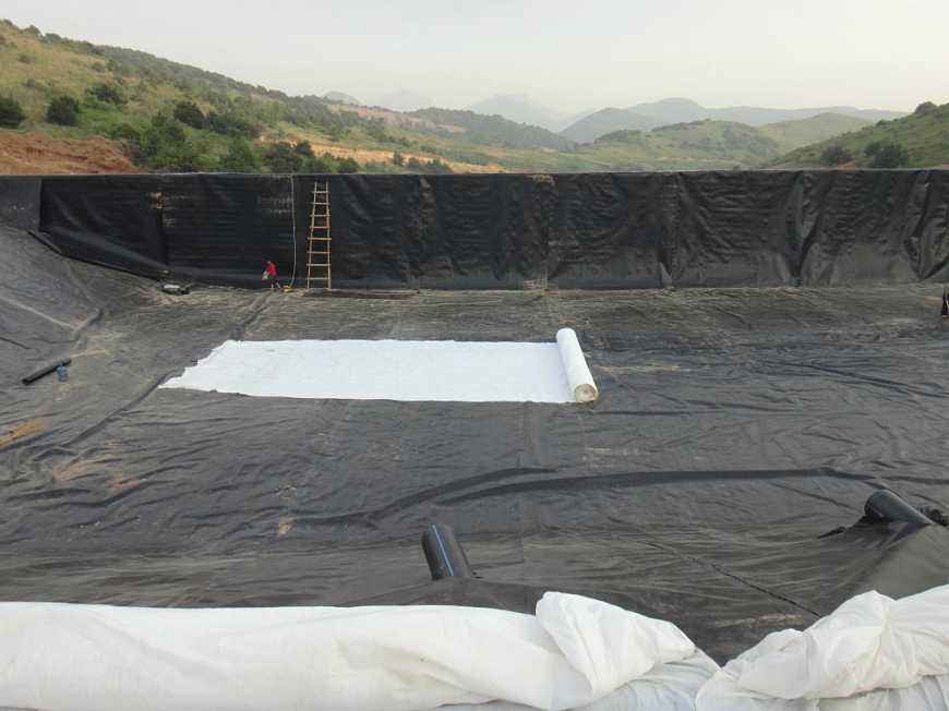 经典三级福利在线观看 施工试验来选定合理土工膜施工参数