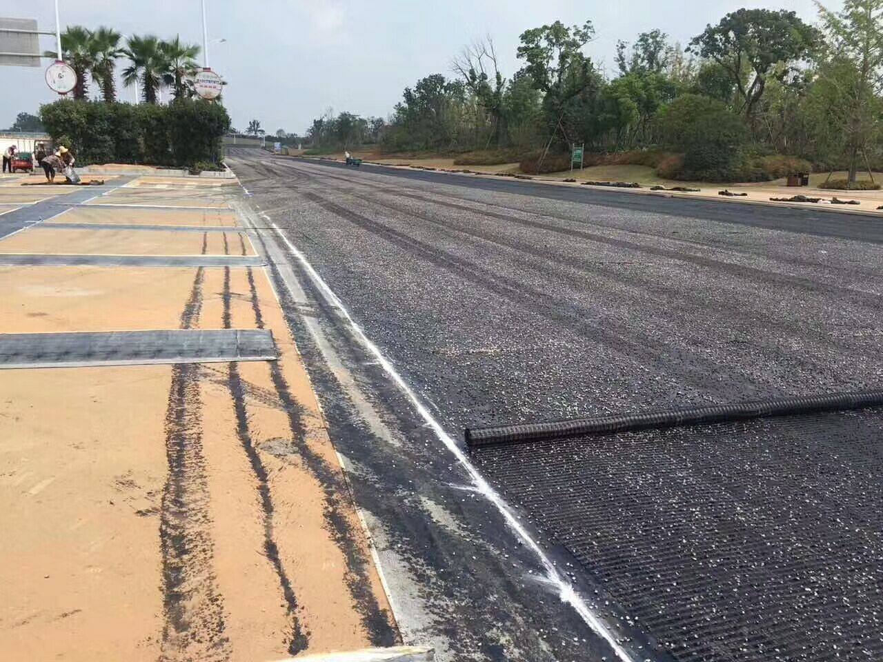 娇嫩jk丝袜美女被肏 高速公路路基加宽土工格栅施工流程