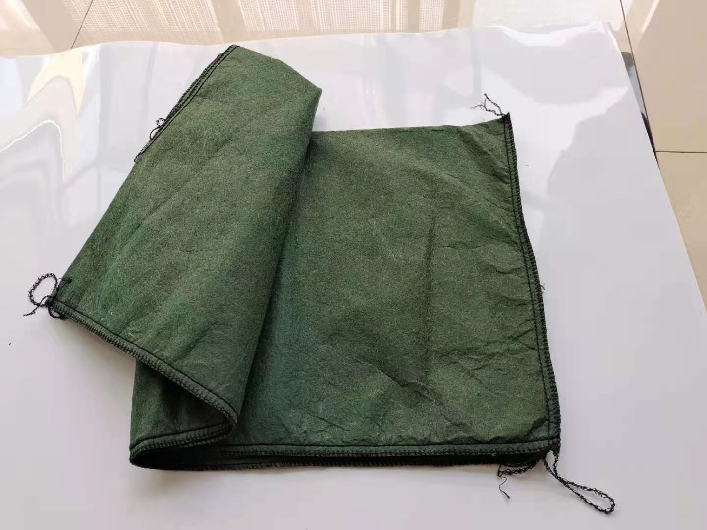 经典三级福利在线观看 生态袋透水性良好绿化效果好
