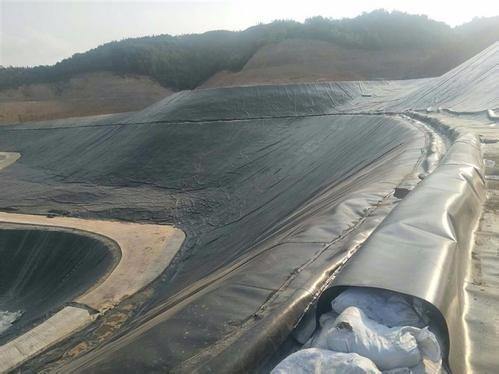 经典三级福利在线观看 8米深的水池防渗膜内挡墙设计方案